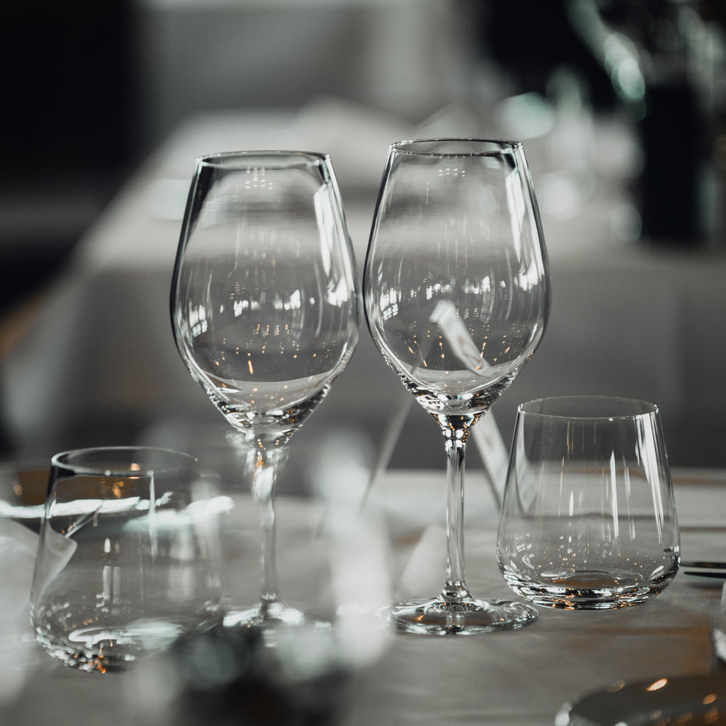 An Overview of Various Styles of Drinking Glasses