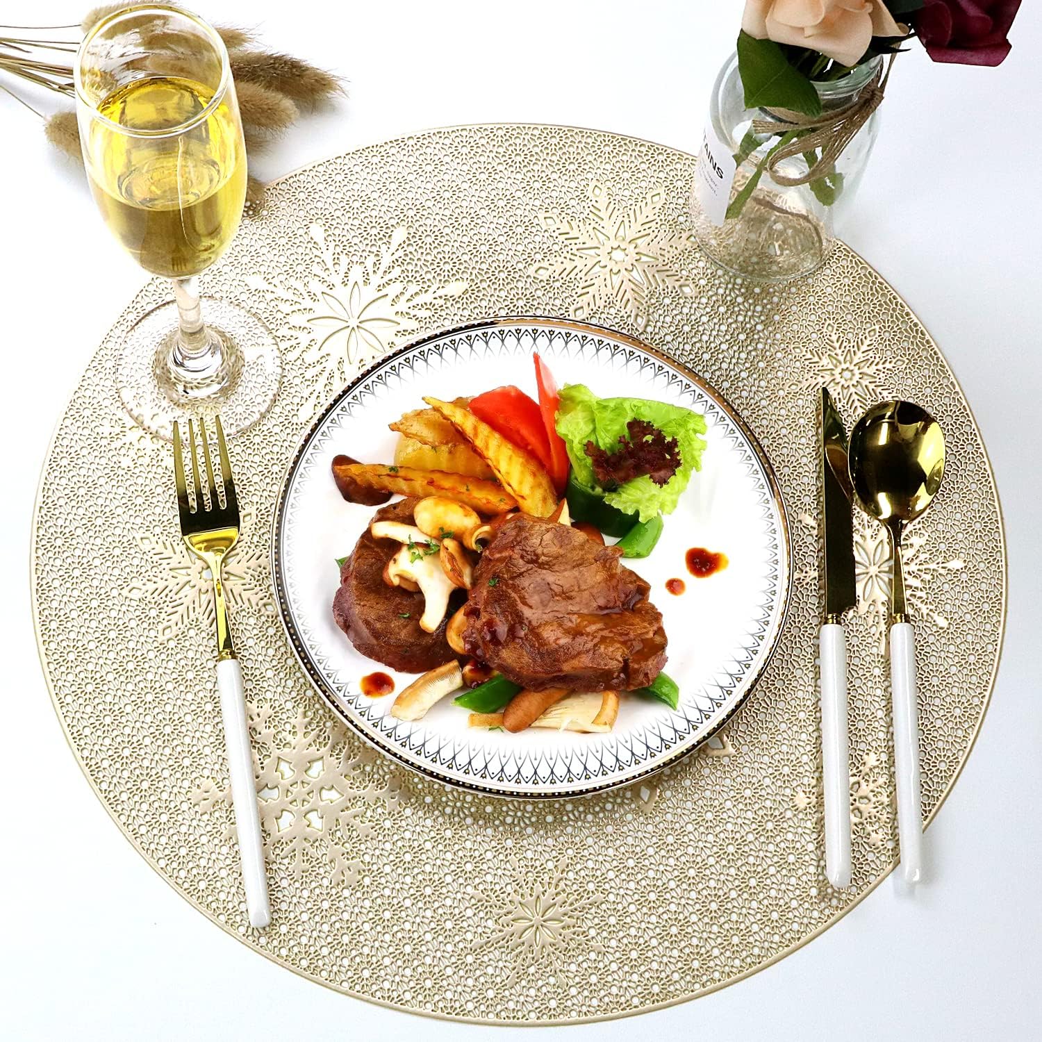 Round Gold Christmas placemats Set of 4 for Dining