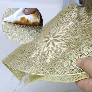 Round Gold Christmas placemats Set of 4 for Dining Table Mats 15“ Wipeable Snowflake Placemats